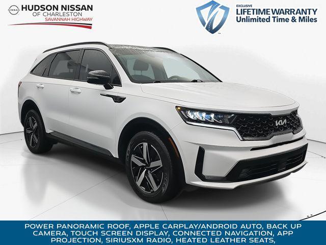 used 2022 Kia Sorento car, priced at $25,900