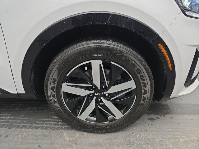 used 2022 Kia Sorento car, priced at $25,900