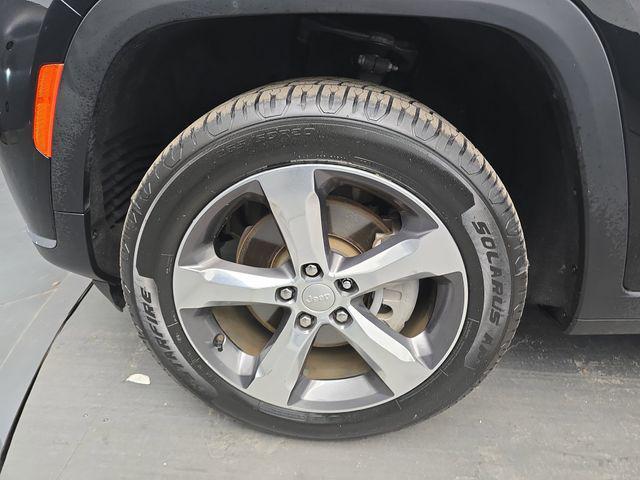 used 2021 Jeep Grand Cherokee L car, priced at $28,200