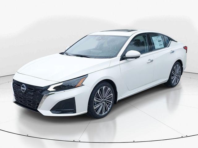new 2025 Nissan Altima car, priced at $33,991