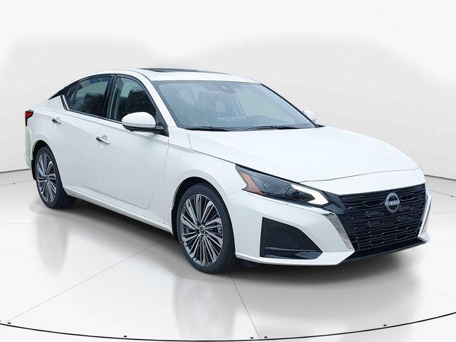 new 2025 Nissan Altima car, priced at $33,991