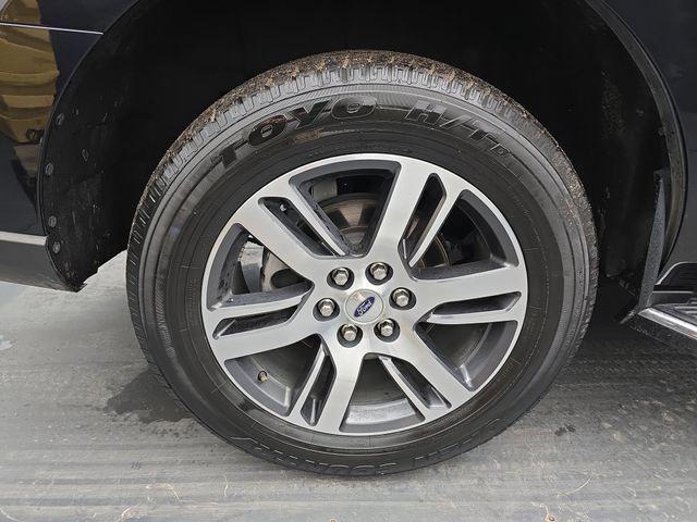 used 2023 Ford Expedition car, priced at $43,800
