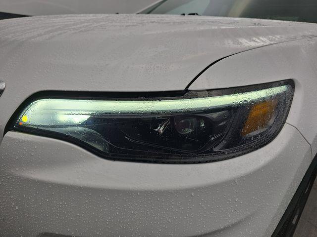 used 2022 Jeep Cherokee car, priced at $22,900