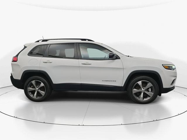used 2022 Jeep Cherokee car, priced at $22,900
