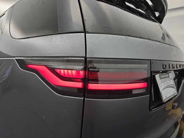 used 2021 Land Rover Discovery car, priced at $31,500