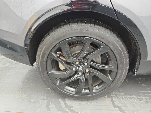 used 2021 Land Rover Discovery car, priced at $31,500