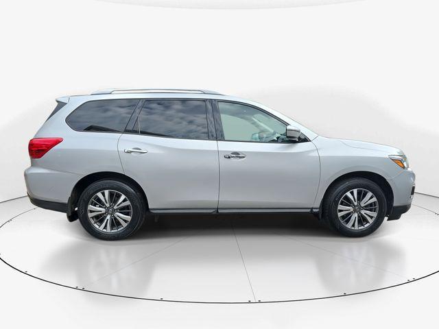 used 2020 Nissan Pathfinder car, priced at $8,500