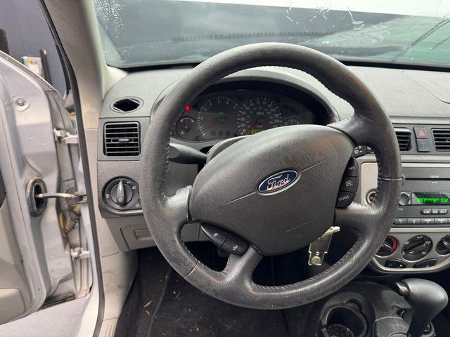 used 2006 Ford Focus car, priced at $5,420