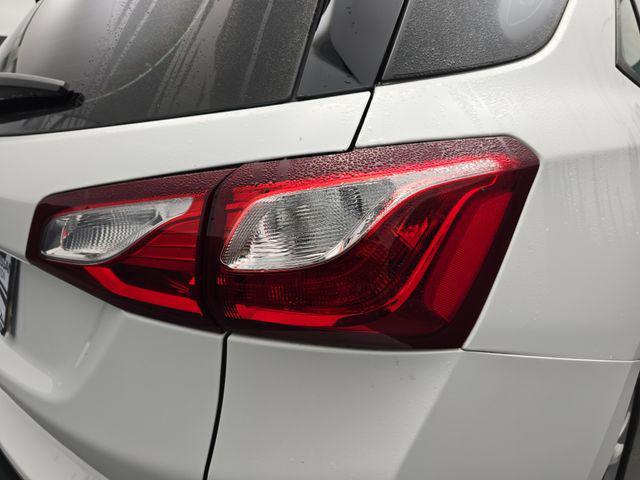 used 2021 Chevrolet Equinox car, priced at $18,400