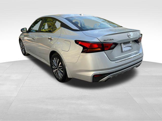 used 2023 Nissan Altima car, priced at $22,322