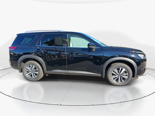 new 2025 Nissan Pathfinder car, priced at $36,814
