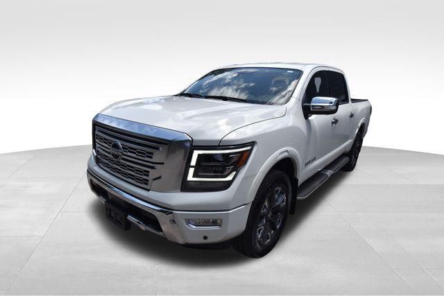 used 2023 Nissan Titan car, priced at $45,978