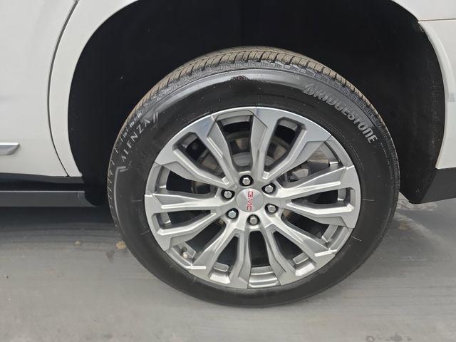 used 2023 GMC Yukon car, priced at $66,100