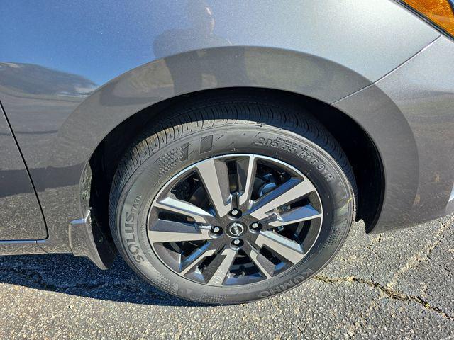 new 2025 Nissan Versa car, priced at $21,343