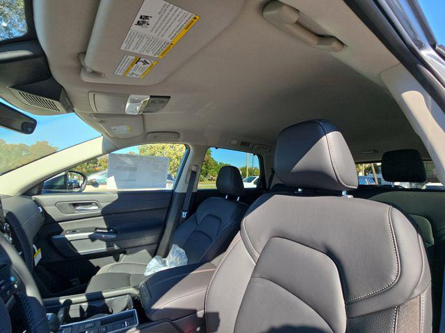 new 2025 Nissan Pathfinder car, priced at $36,448