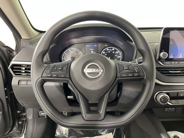 new 2025 Nissan Altima car, priced at $26,957