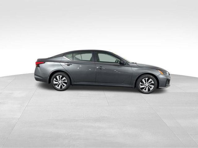 new 2025 Nissan Altima car, priced at $26,957