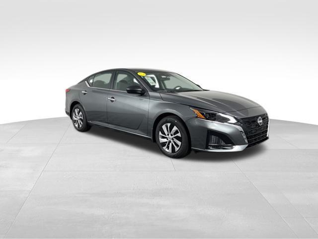 new 2025 Nissan Altima car, priced at $26,957