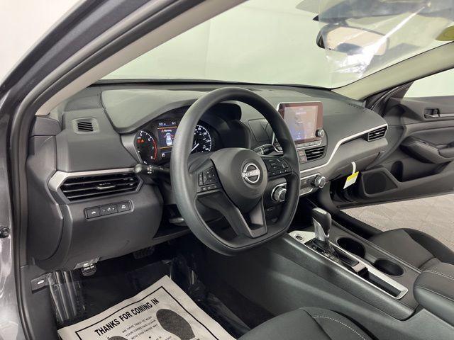 new 2025 Nissan Altima car, priced at $26,957