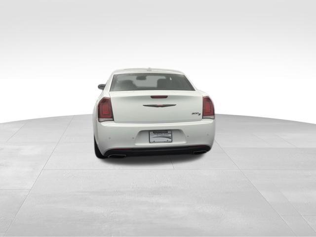 used 2022 Chrysler 300 car, priced at $25,800