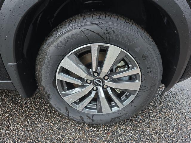 new 2025 Nissan Pathfinder car, priced at $36,927