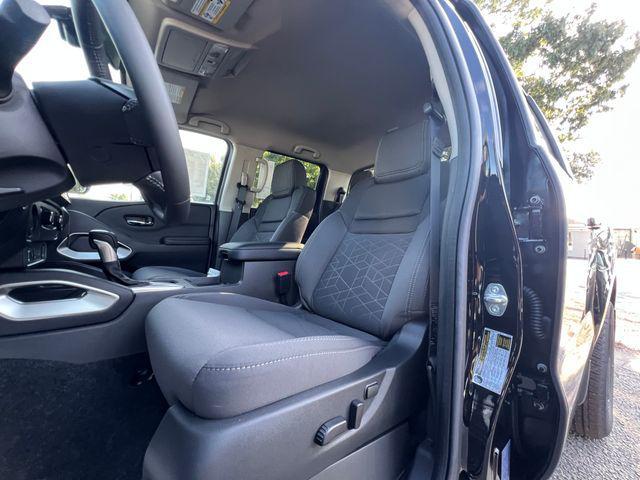 new 2025 Nissan Frontier car, priced at $35,319