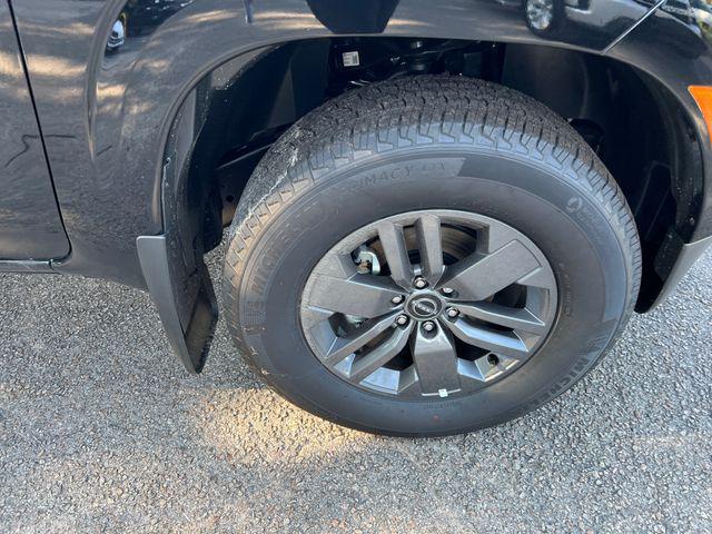 new 2025 Nissan Frontier car, priced at $35,319