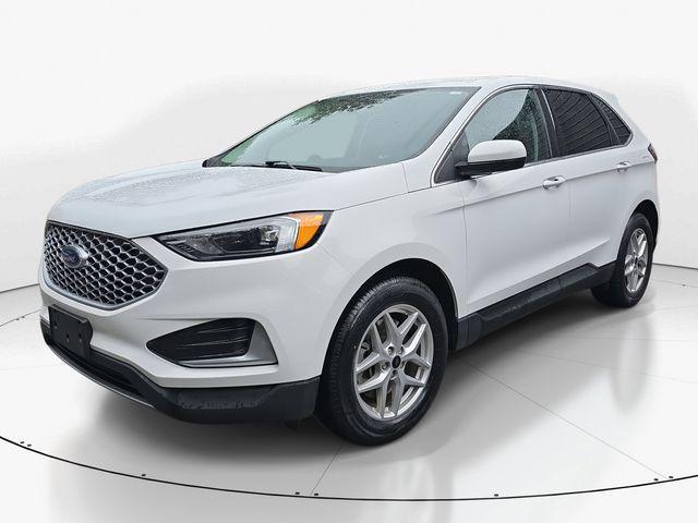 used 2024 Ford Edge car, priced at $18,700