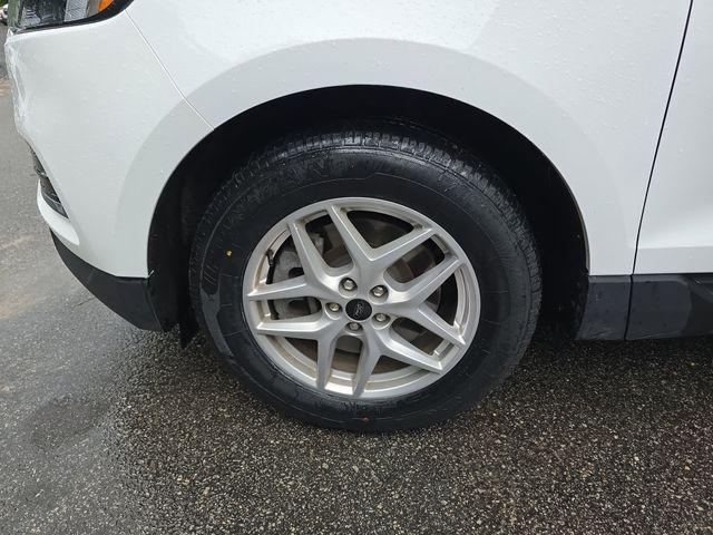 used 2024 Ford Edge car, priced at $18,700