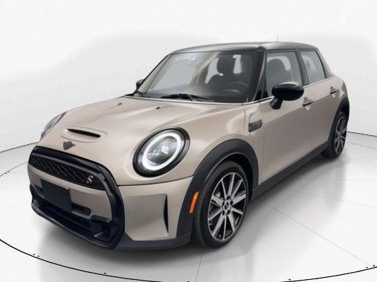 used 2024 MINI Hardtop car, priced at $24,300