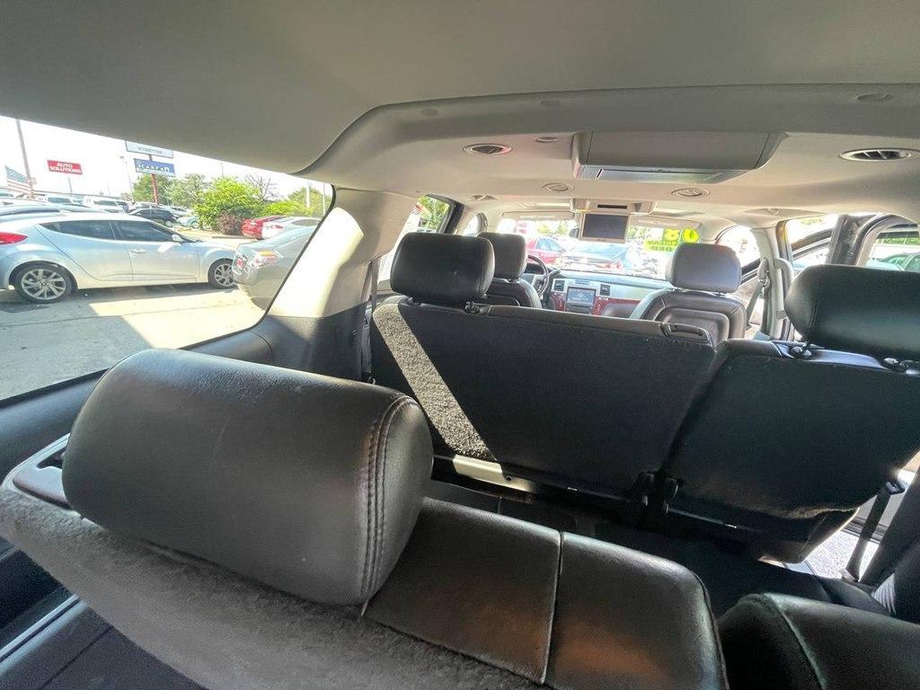 used 2008 Cadillac Escalade ESV car, priced at $9,995