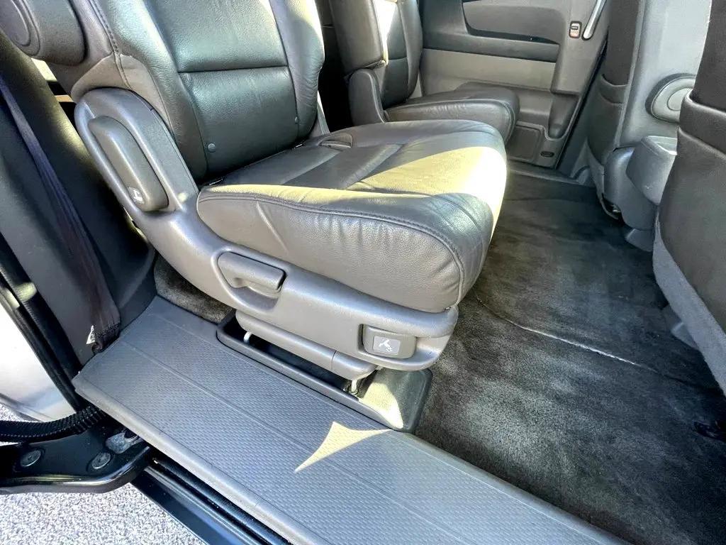 used 2013 Honda Odyssey car, priced at $9,999