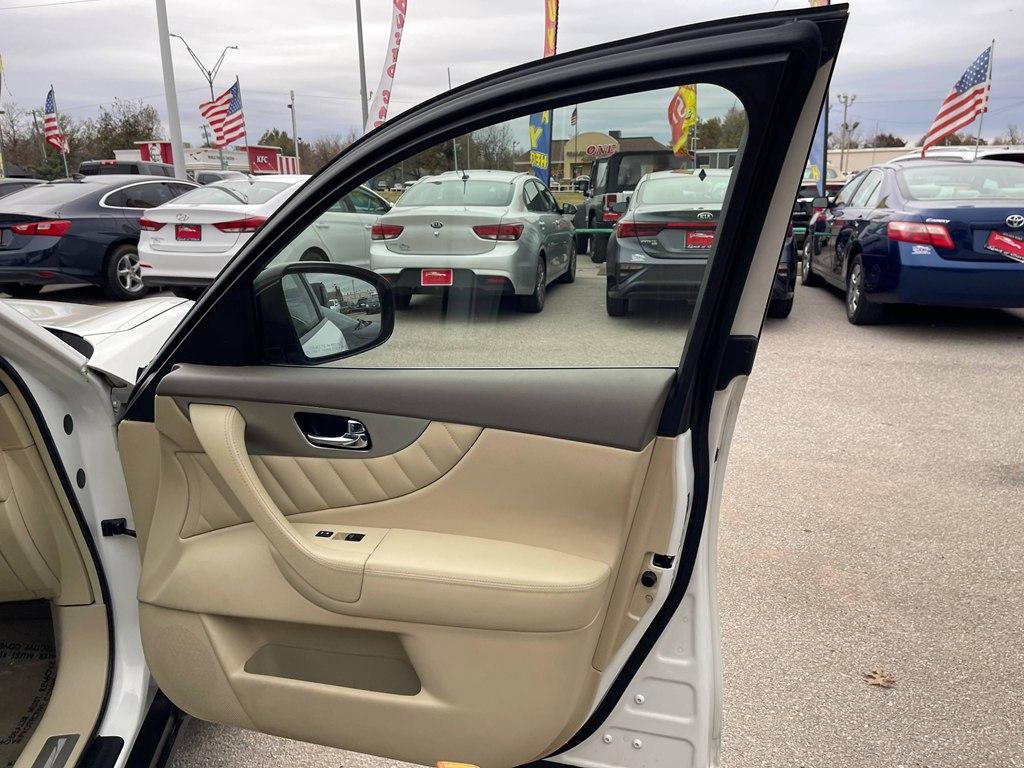 used 2015 INFINITI QX70 car, priced at $9,495