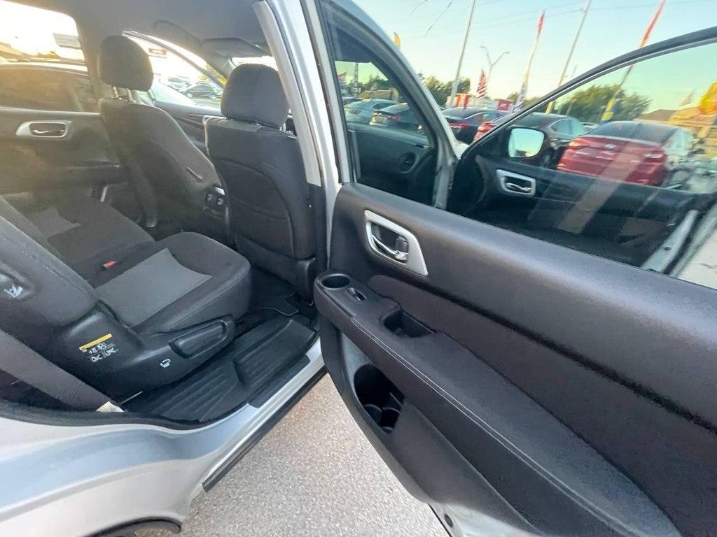 used 2017 Nissan Pathfinder car, priced at $9,995