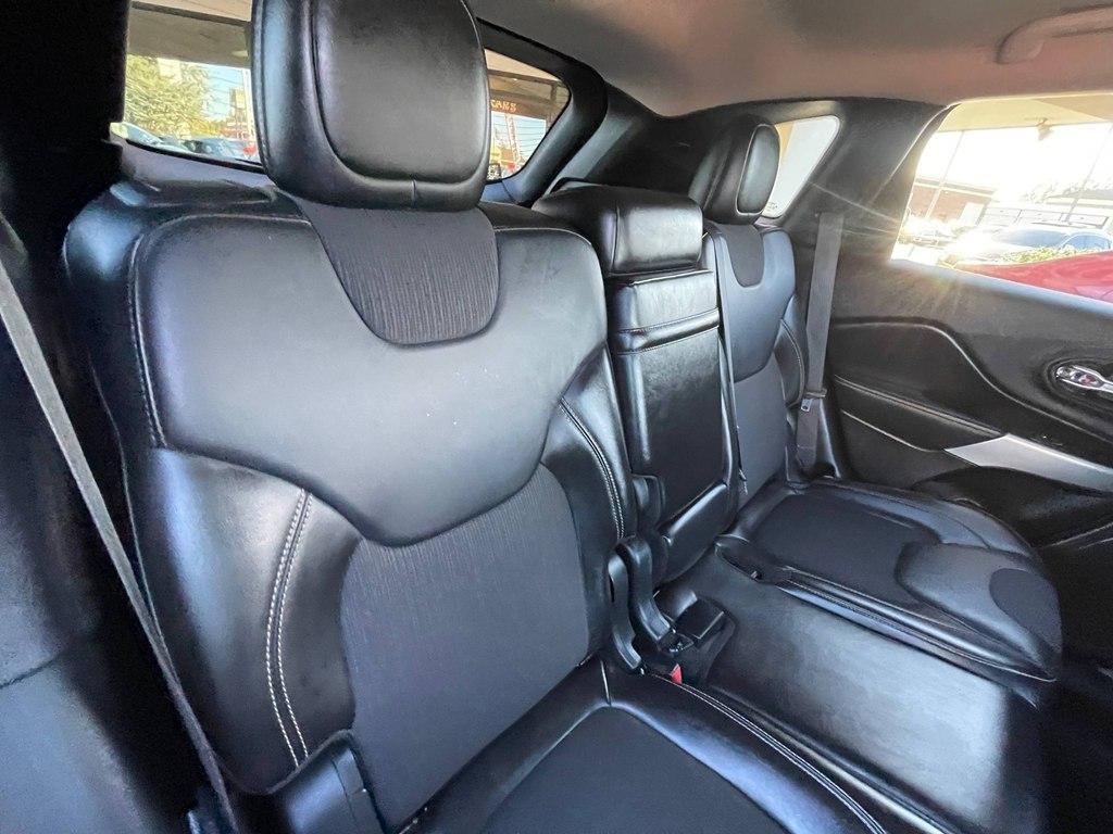 used 2018 Jeep Cherokee car, priced at $9,995