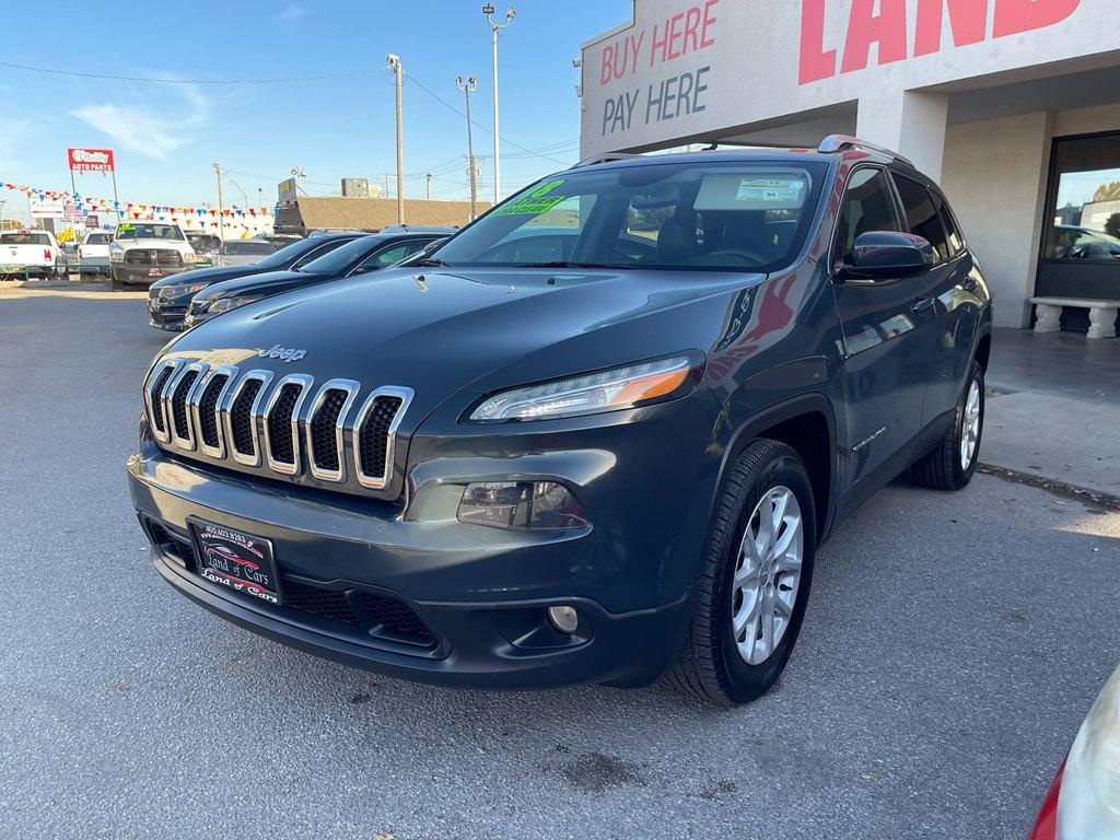 used 2018 Jeep Cherokee car, priced at $9,995