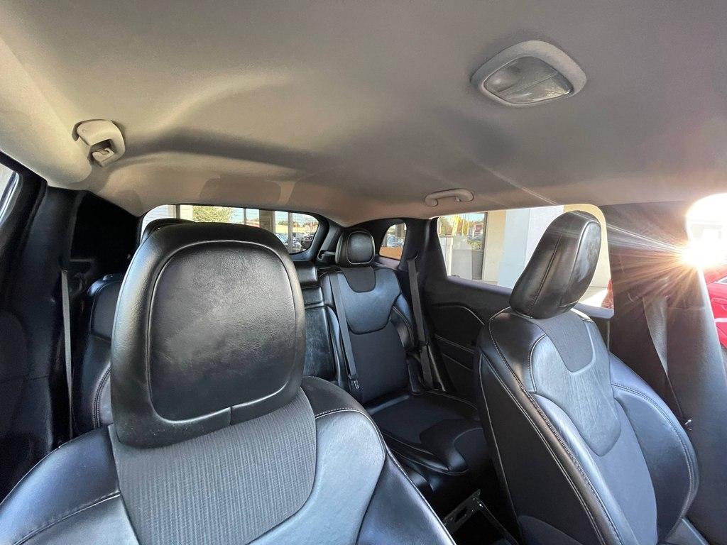 used 2018 Jeep Cherokee car, priced at $9,995