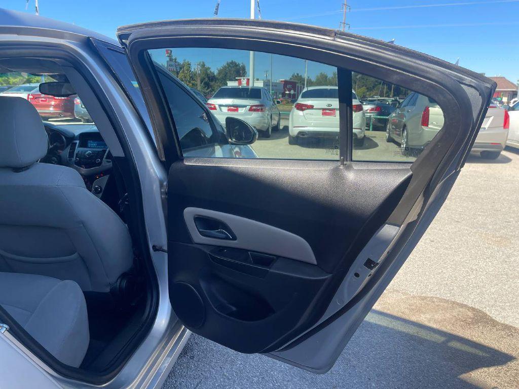 used 2014 Chevrolet Cruze car, priced at $6,495