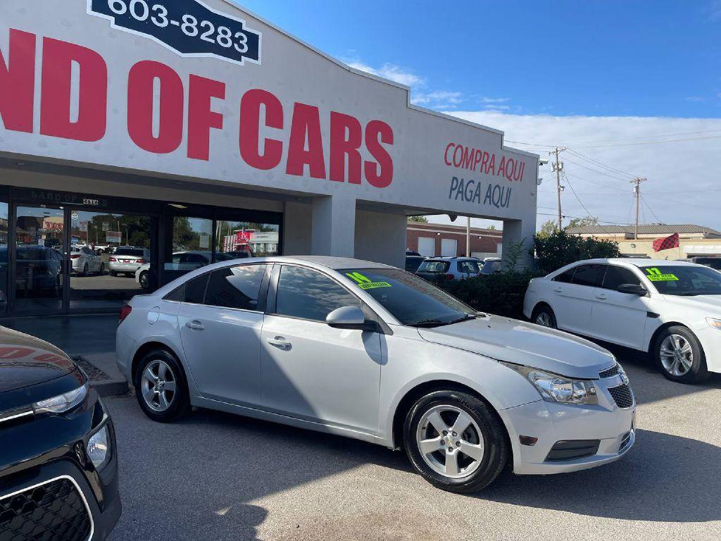 used 2014 Chevrolet Cruze car, priced at $6,495
