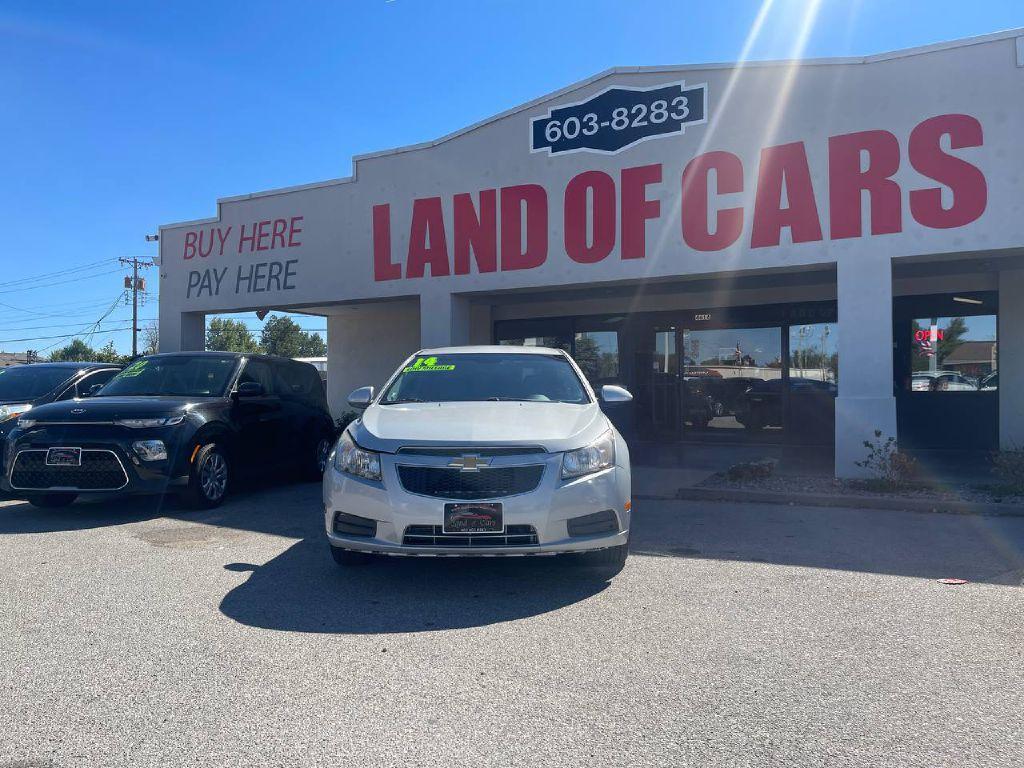 used 2014 Chevrolet Cruze car, priced at $6,495