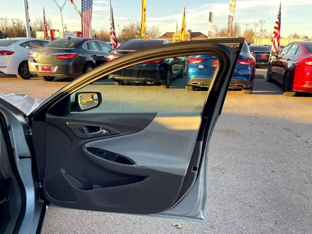 used 2020 Chevrolet Malibu car, priced at $13,495