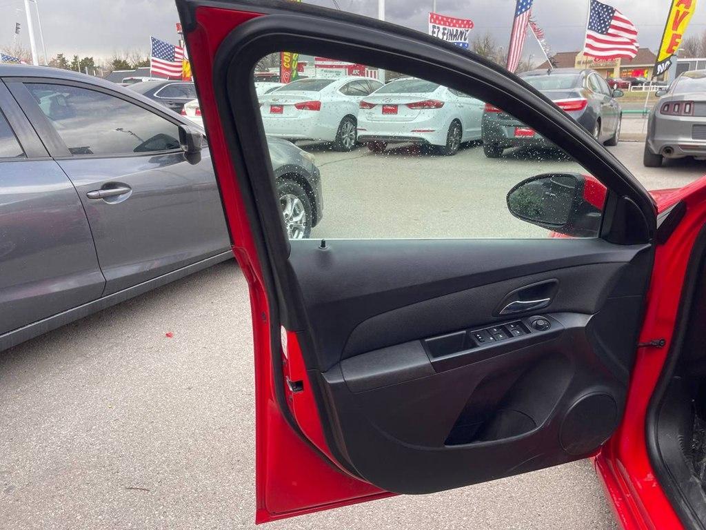 used 2016 Chevrolet Cruze Limited car, priced at $5,995