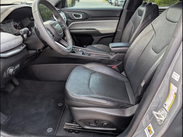 used 2023 Jeep Compass car, priced at $21,992