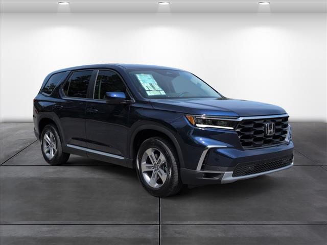new 2025 Honda Pilot car, priced at $44,995