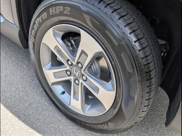 new 2025 Honda Pilot car, priced at $44,995
