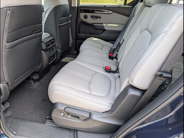 new 2025 Honda Pilot car, priced at $44,995