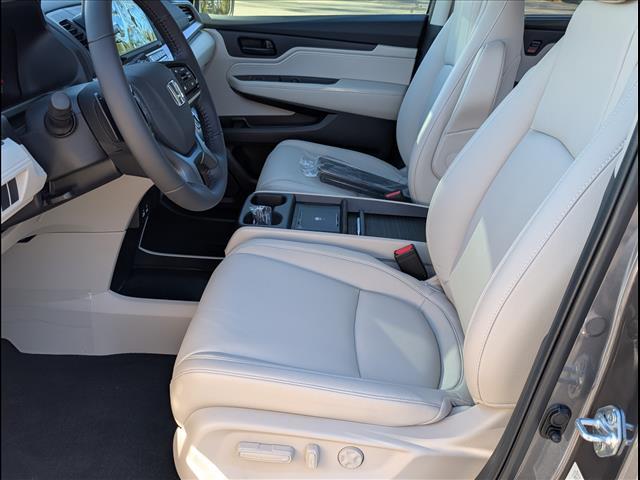 new 2026 Honda Odyssey car, priced at $45,250