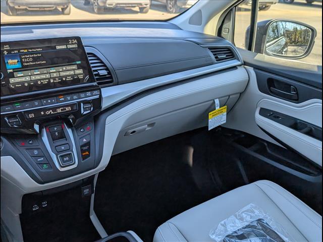 new 2026 Honda Odyssey car, priced at $45,250