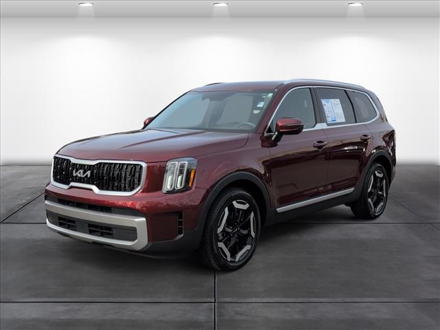 used 2023 Kia Telluride car, priced at $31,990