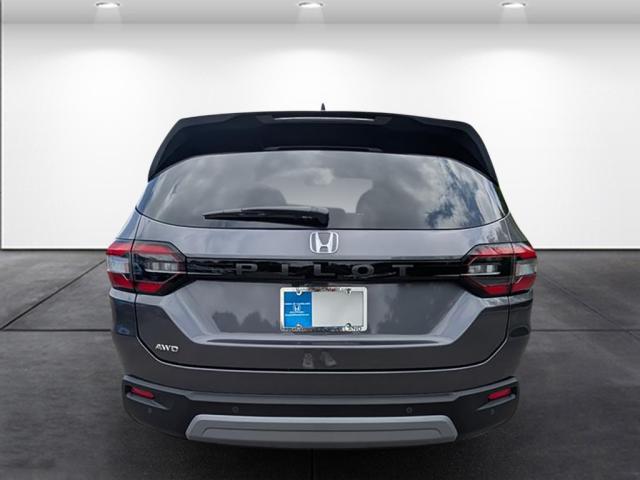 new 2025 Honda Pilot car, priced at $47,050